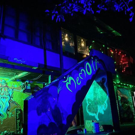 Memoir Homestay Kasol Eksteriør bilde