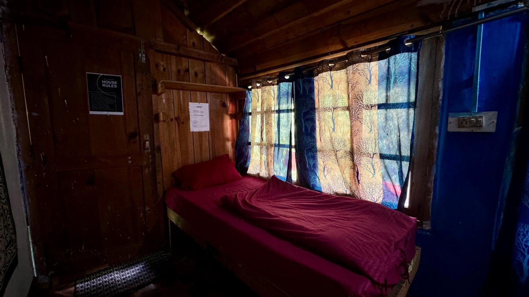 Memoir Homestay Kasol Eksteriør bilde