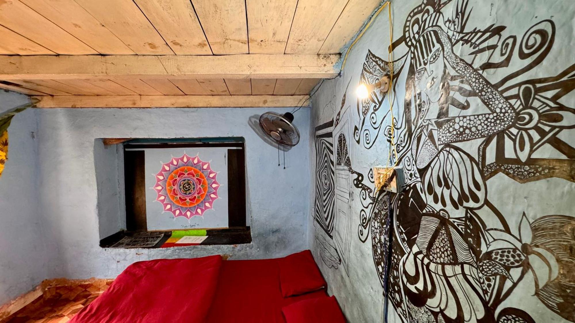 Memoir Homestay Kasol Eksteriør bilde